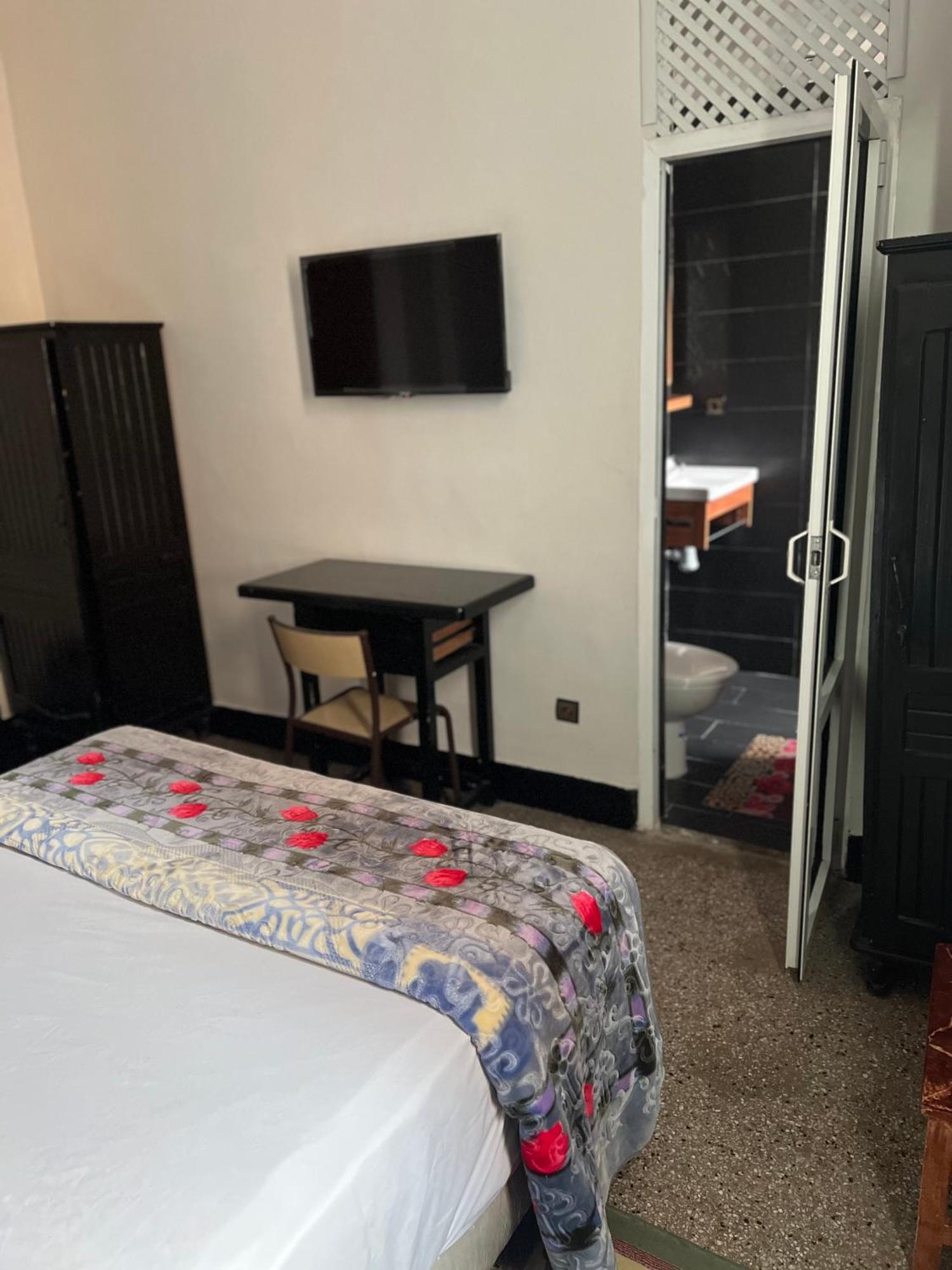 Amor Hotel Fez Bagian luar foto